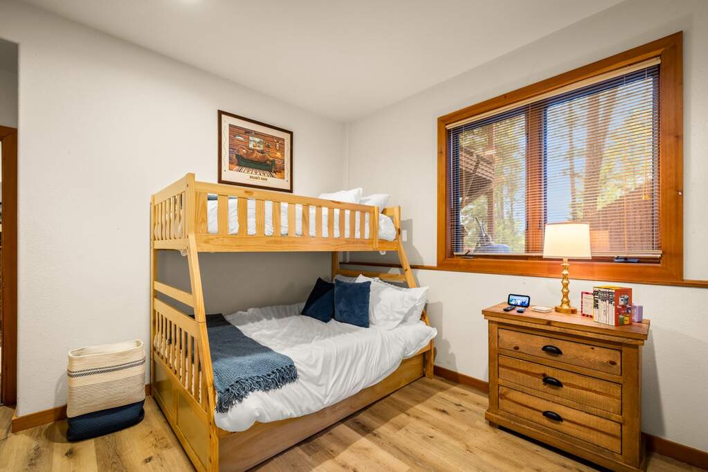 5 Bedroom Single Family Home/House's Image 43