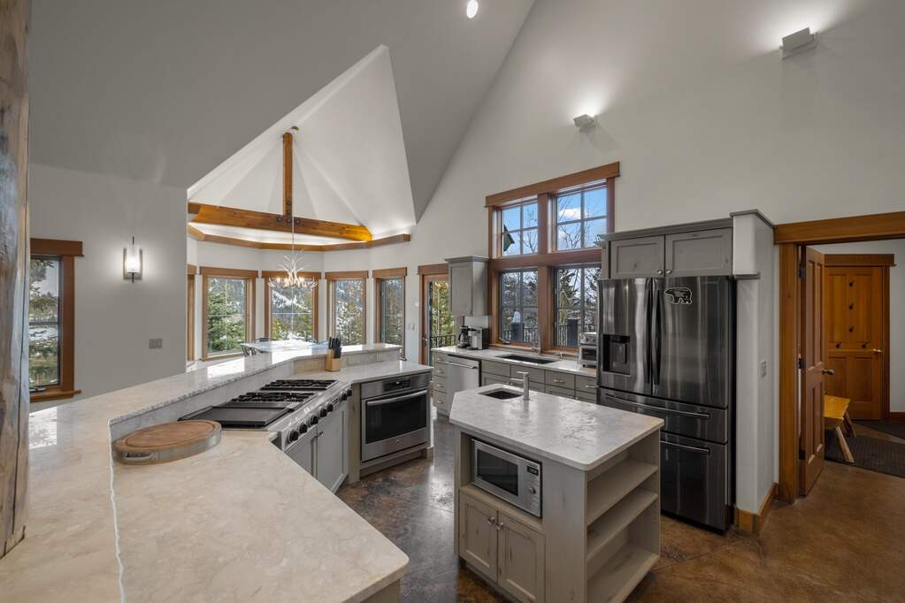 4 Bedroom Single Family Home/House's Image 10