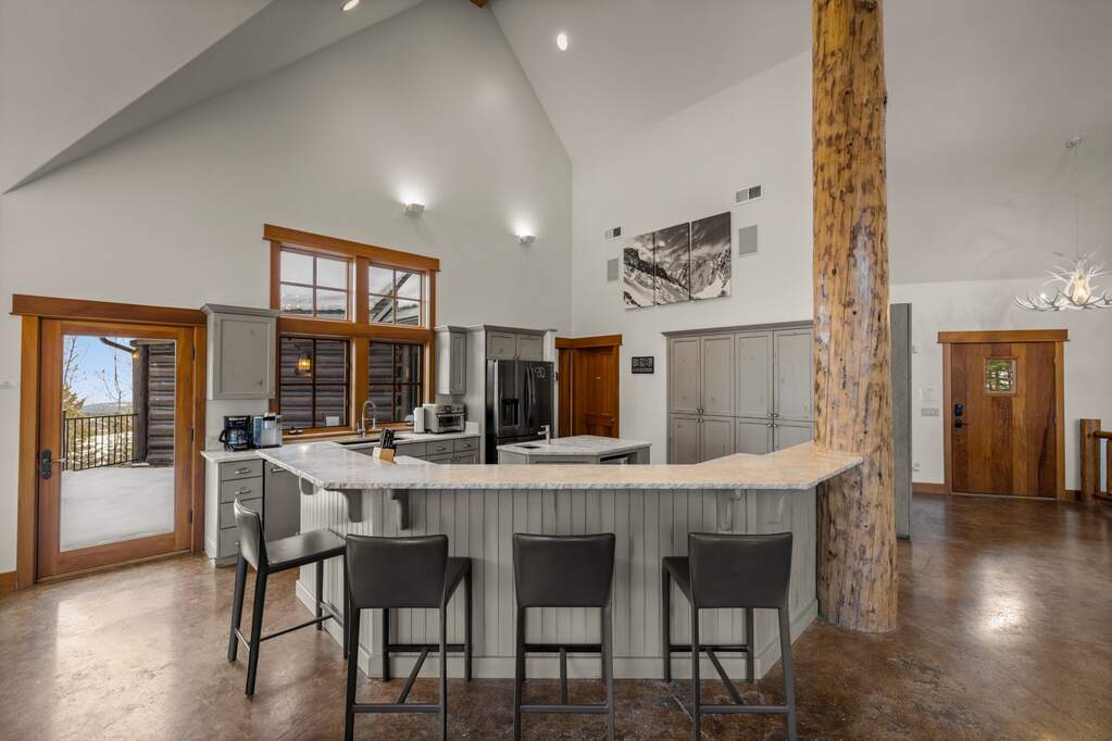 4 Bedroom Single Family Home/House's Image 17