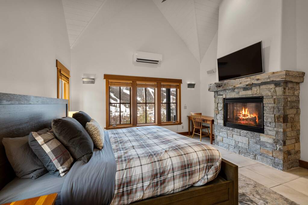 4 Bedroom Single Family Home/House's Image 22