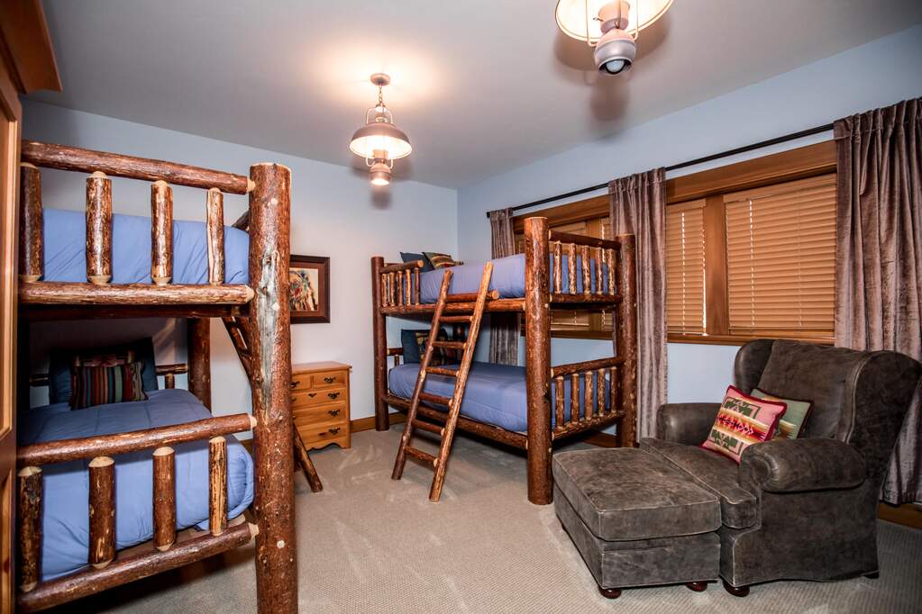 4 Bedroom Single Family Home/House's Image 35