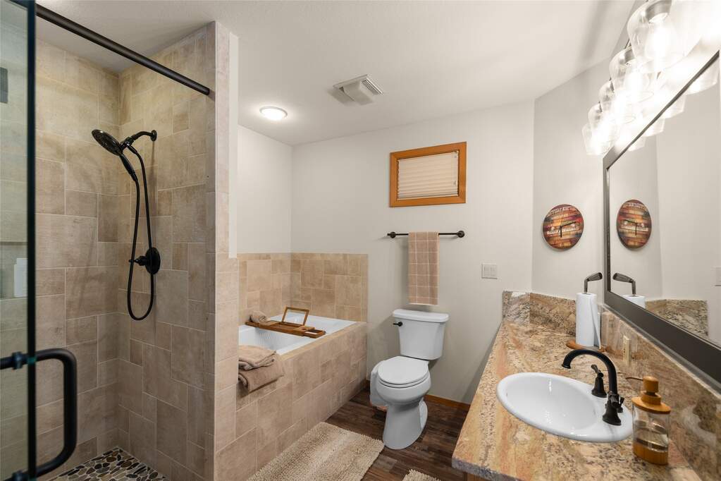 2 Bedroom Villa/Townhouse's Image 23