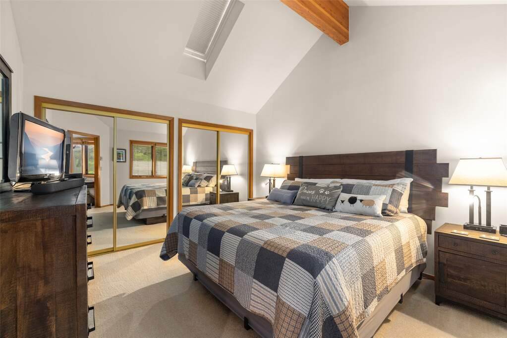 2 Bedroom Villa/Townhouse's Image 33