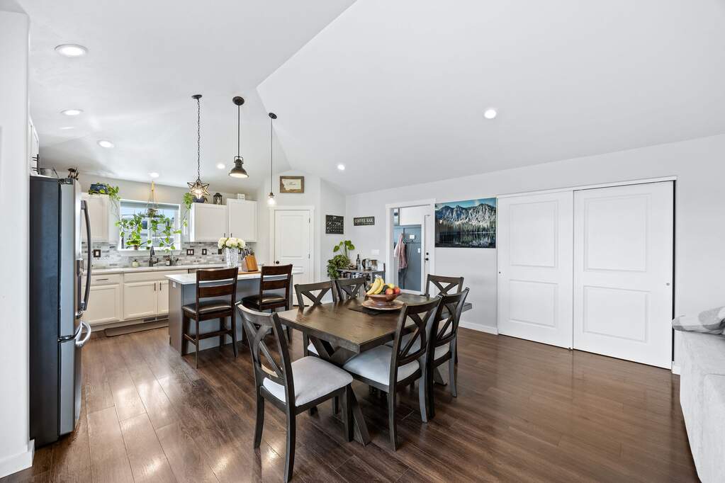 4 Bedroom Single Family Home/House's Image 10