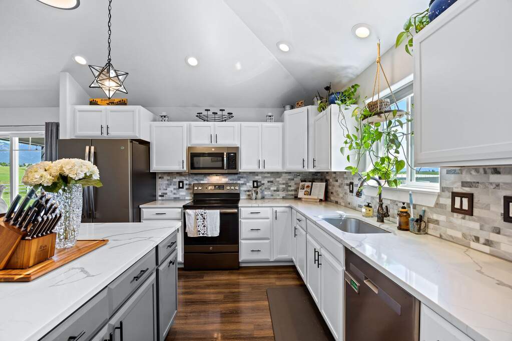 4 Bedroom Single Family Home/House's Image 12