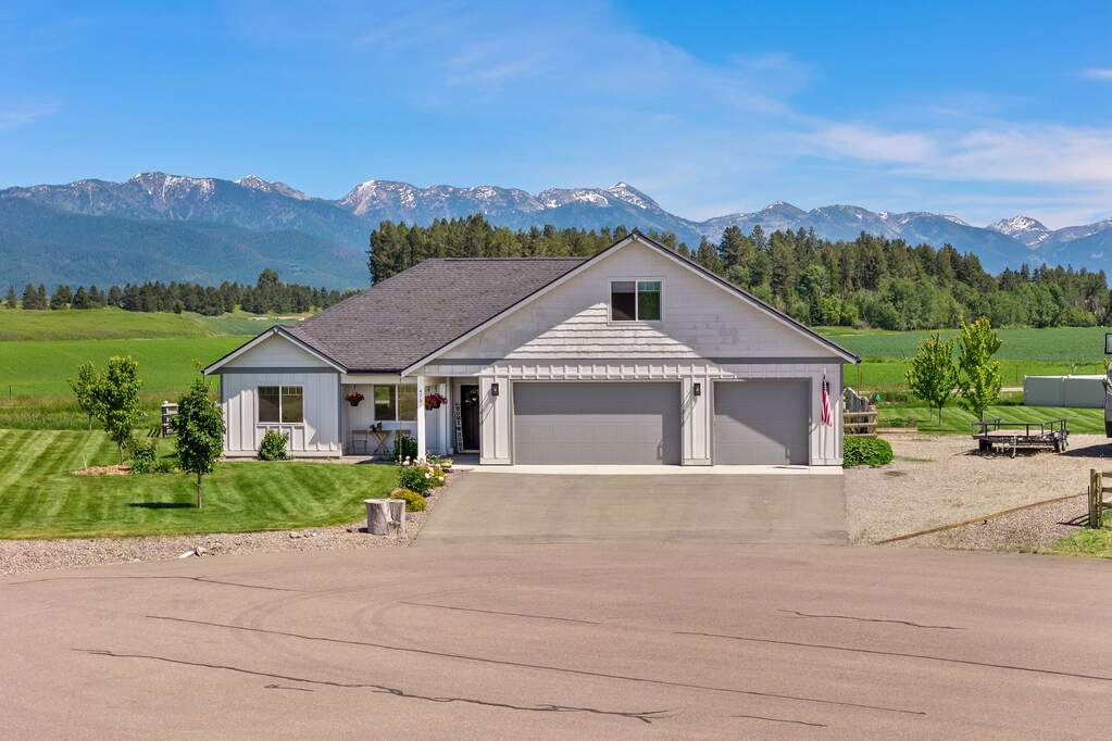 4 Bedroom Single Family Home/House's Image 40