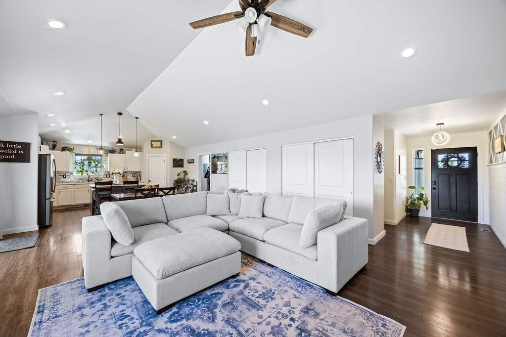 4 Bedroom Single Family Home/House's Image 6