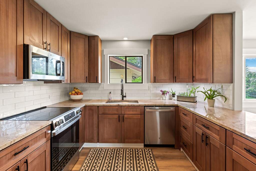 3 Bedroom Single Family Home/House's Image 8