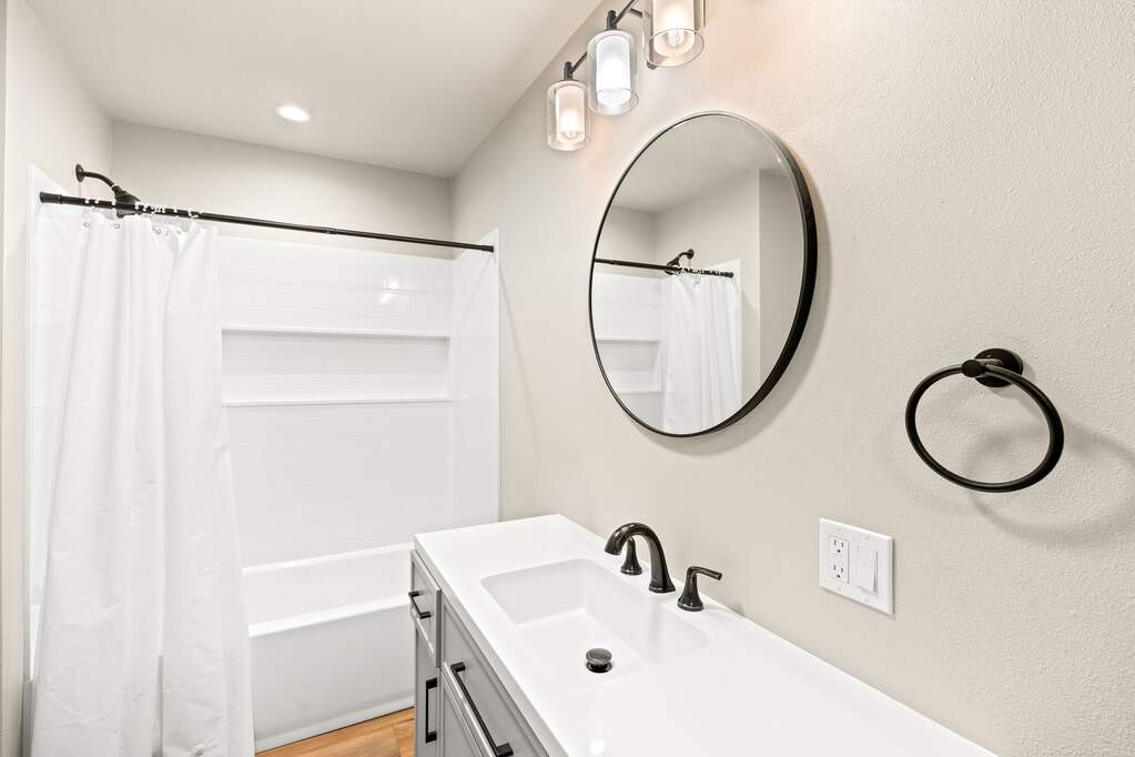 3 Bedroom Single Family Home/House's Image 14