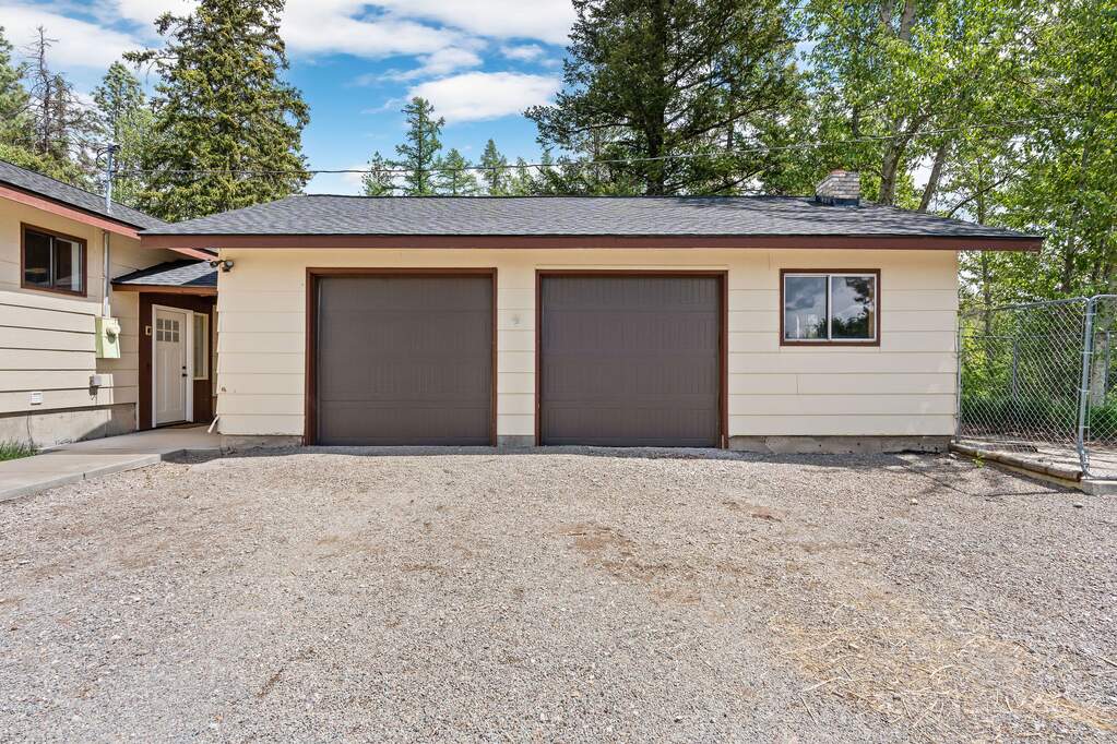 3 Bedroom Single Family Home/House's Image 25