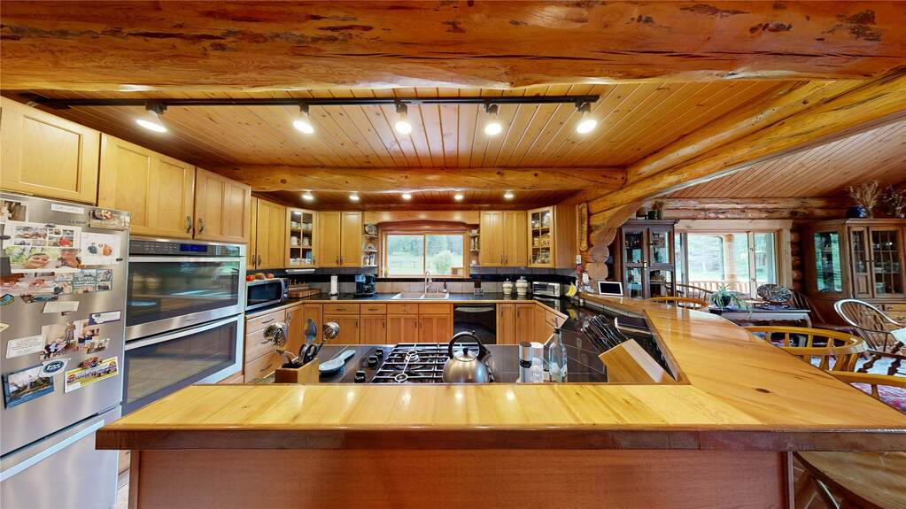 3 Bedroom Single Family Home/House's Image 8