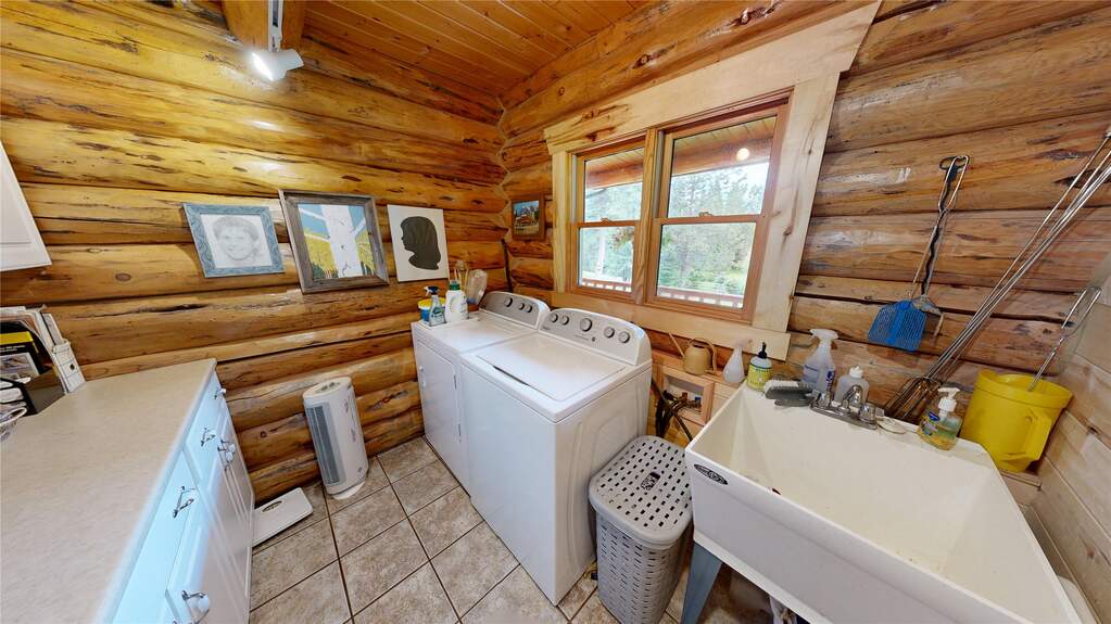 3 Bedroom Single Family Home/House's Image 13
