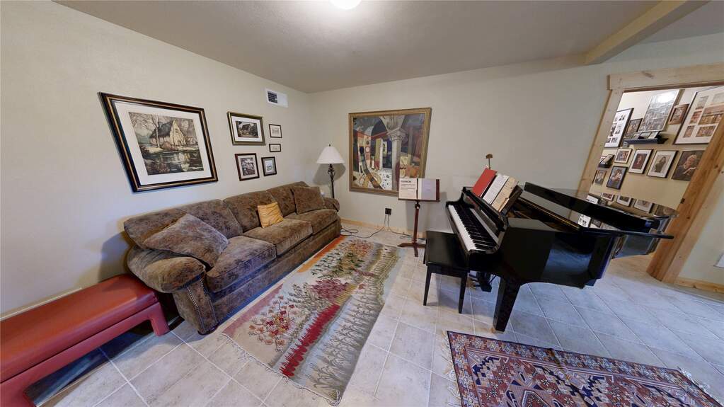 3 Bedroom Single Family Home/House's Image 17