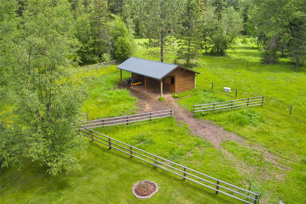 3 Bedroom Single Family Home/House's Image 25