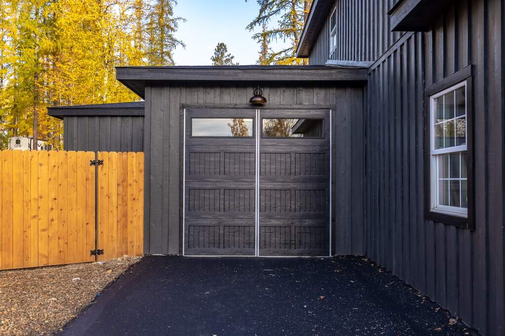 4 Bedroom Single Family Home/House's Image 46