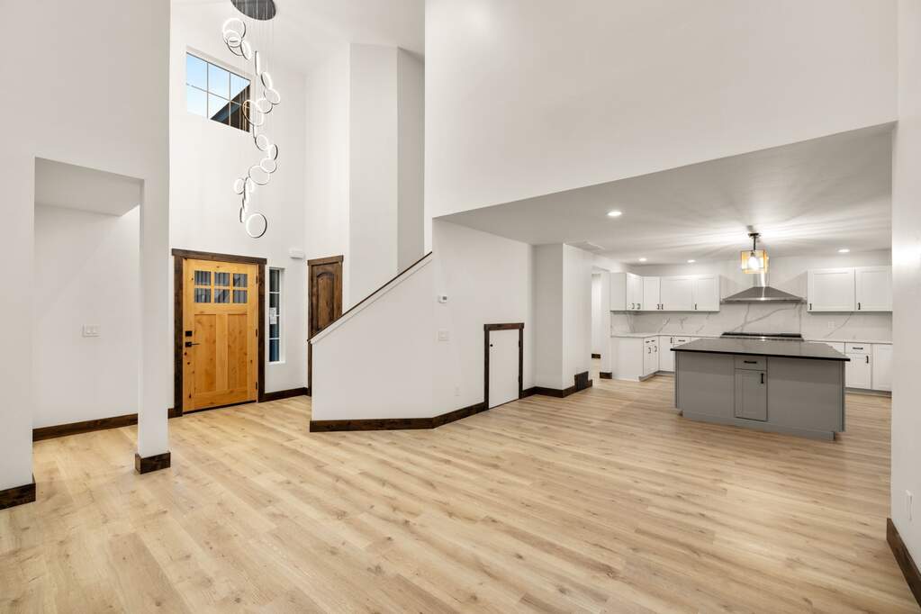 4 Bedroom Single Family Home/House's Image 4