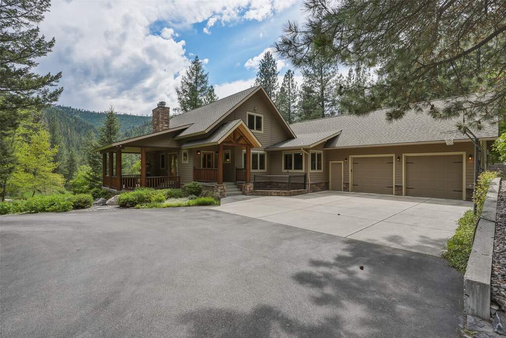 5 Bedroom Single Family Home/House's Image 71