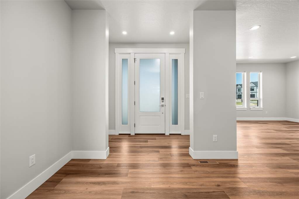 3 Bedroom Villa/Townhouse's Image 11