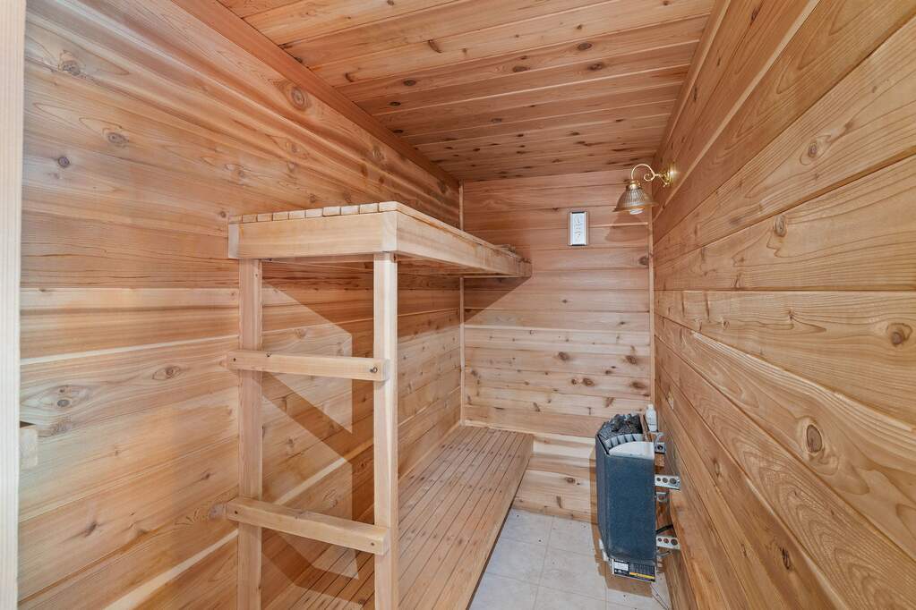 2 Bedroom Single Family Home/House's Image 32
