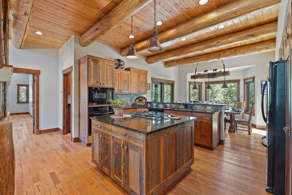 4 Bedroom Single Family Home/House's Image 11
