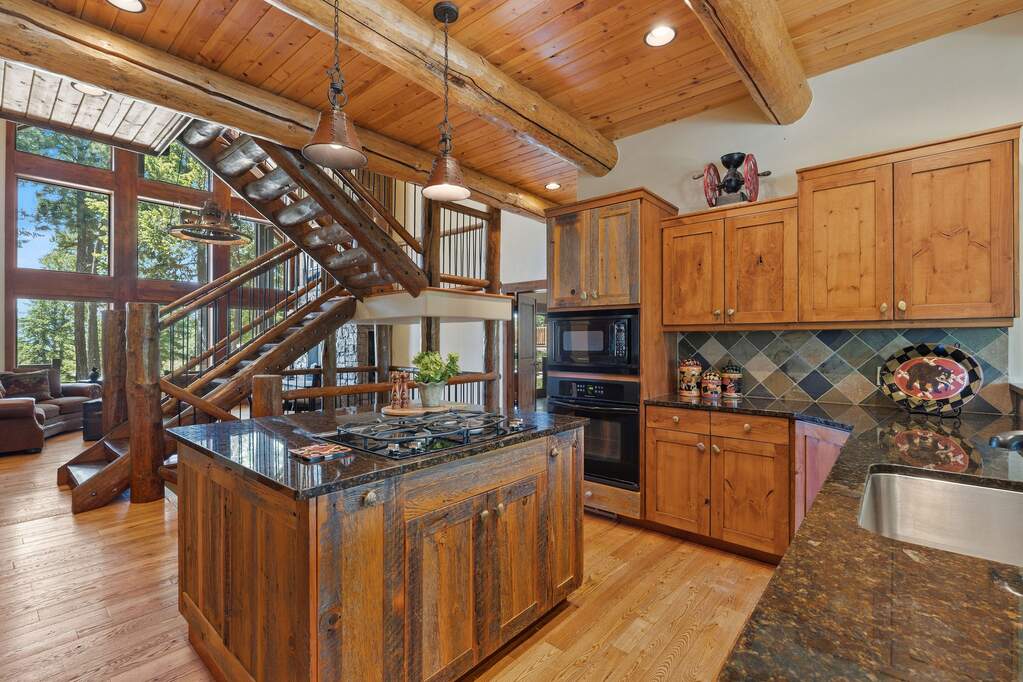 4 Bedroom Single Family Home/House's Image 13