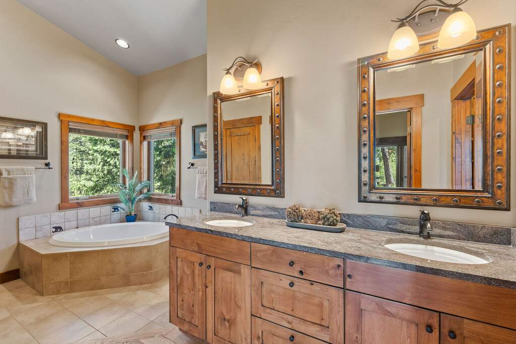 4 Bedroom Single Family Home/House's Image 24