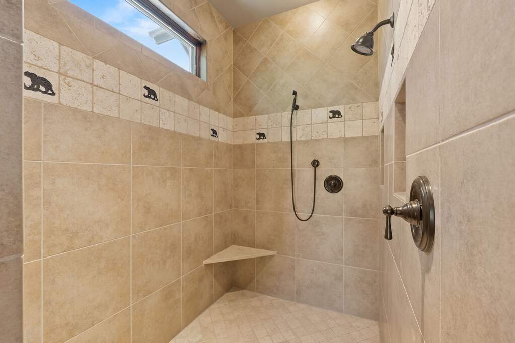 4 Bedroom Single Family Home/House's Image 26