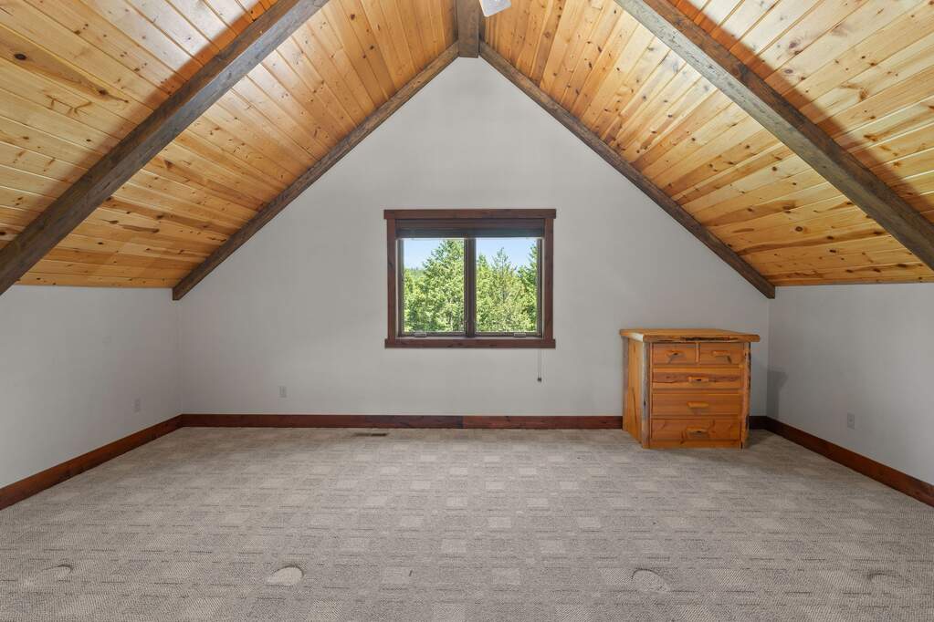 4 Bedroom Single Family Home/House's Image 34