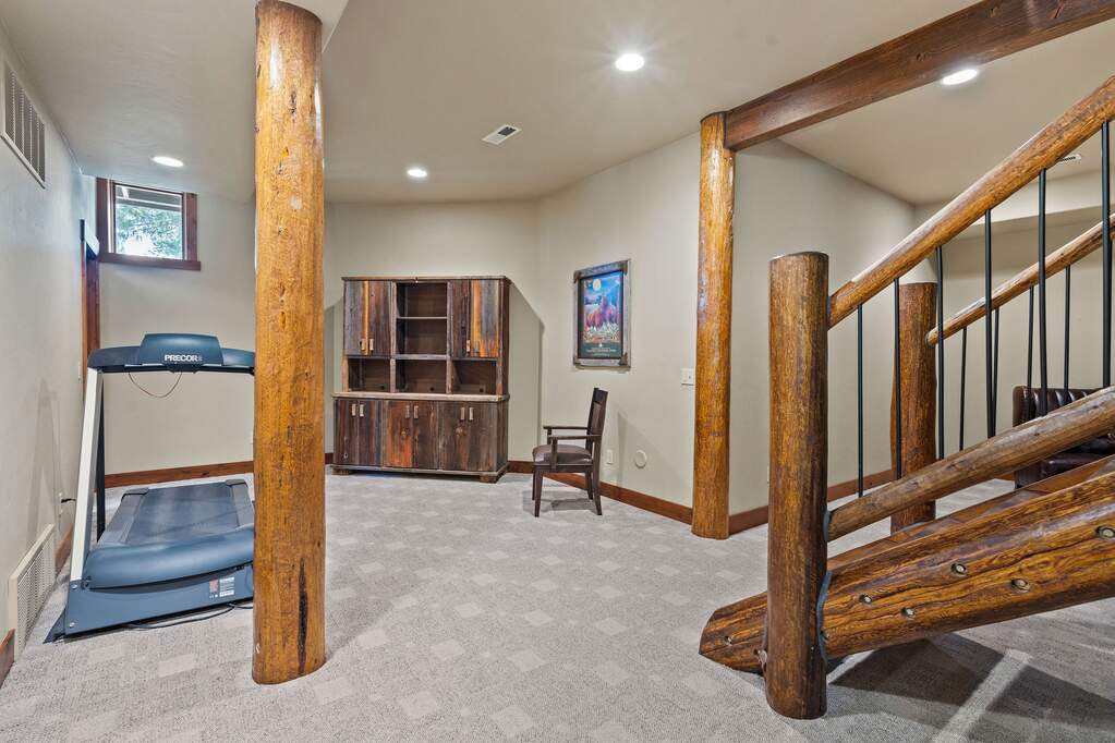 4 Bedroom Single Family Home/House's Image 39