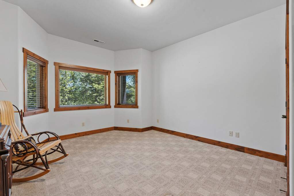 4 Bedroom Single Family Home/House's Image 44