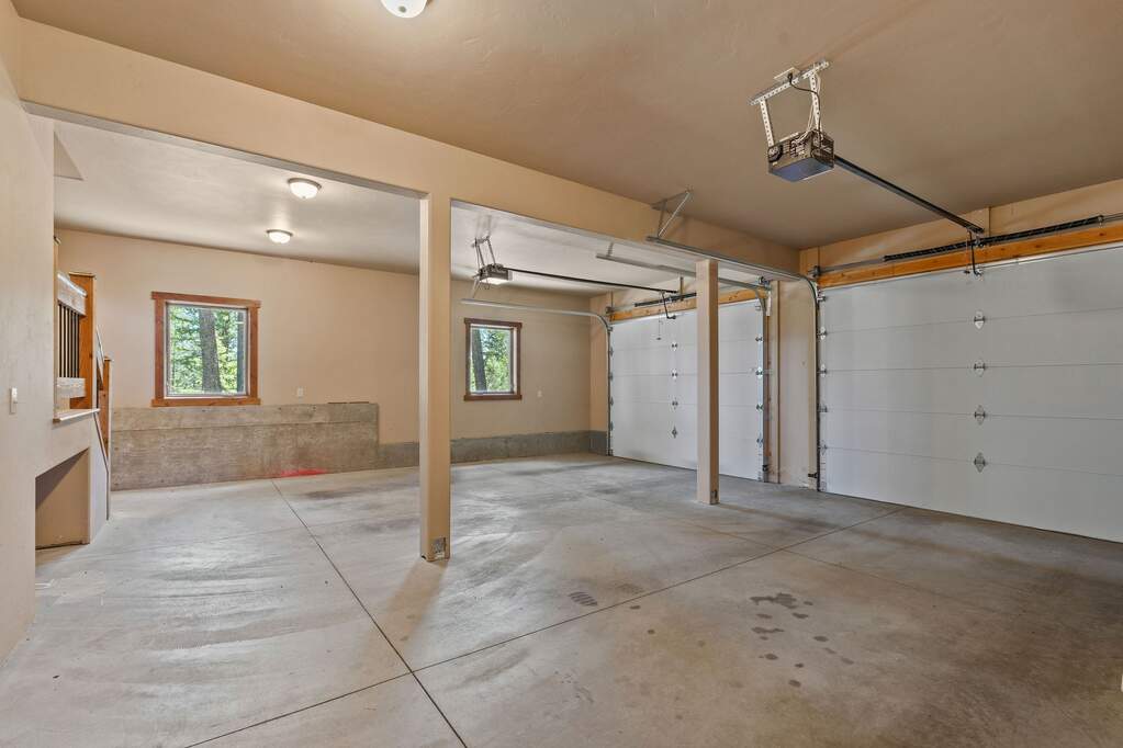 4 Bedroom Single Family Home/House's Image 51