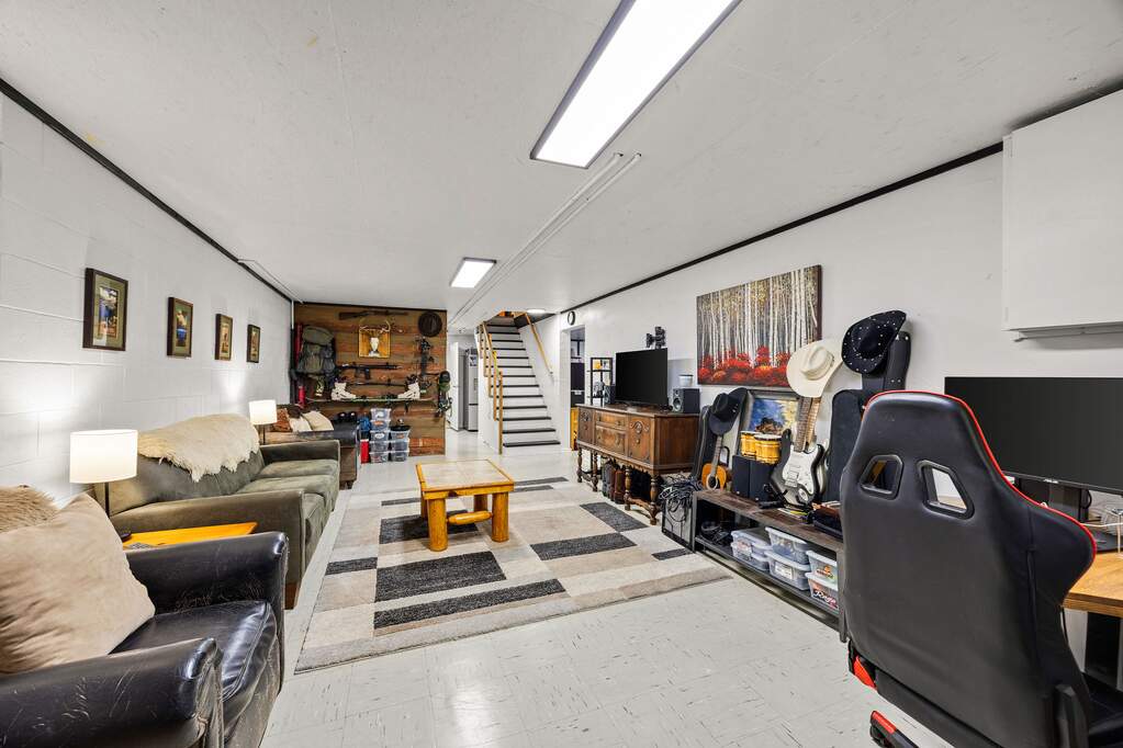 3 Bedroom Single Family Home/House's Image 24