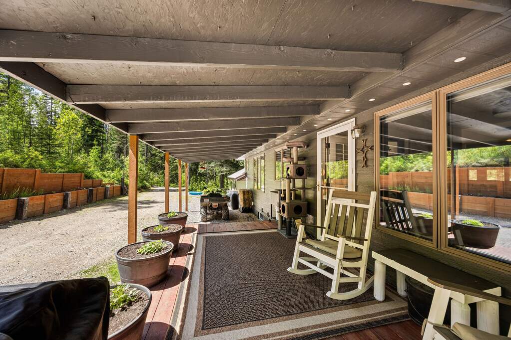 3 Bedroom Single Family Home/House's Image 43