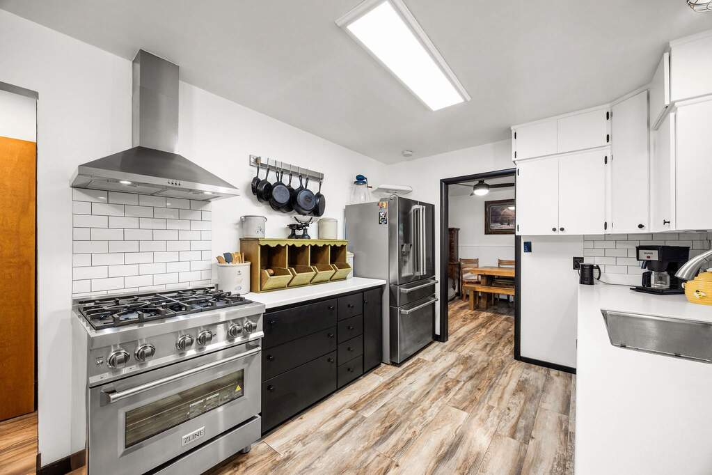 3 Bedroom Single Family Home/House's Image 3