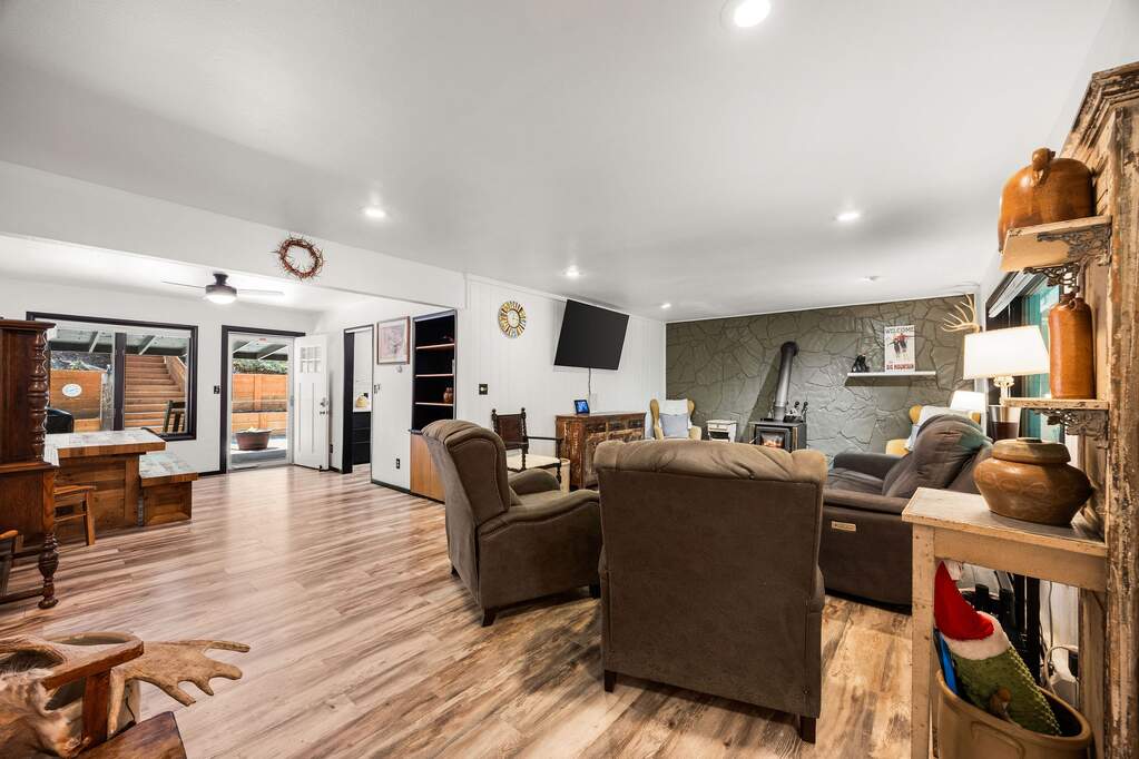 3 Bedroom Single Family Home/House's Image 5