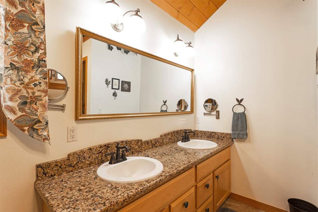 3 Bedroom Single Family Home/House's Image 29
