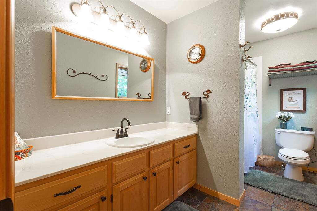 3 Bedroom Single Family Home/House's Image 34