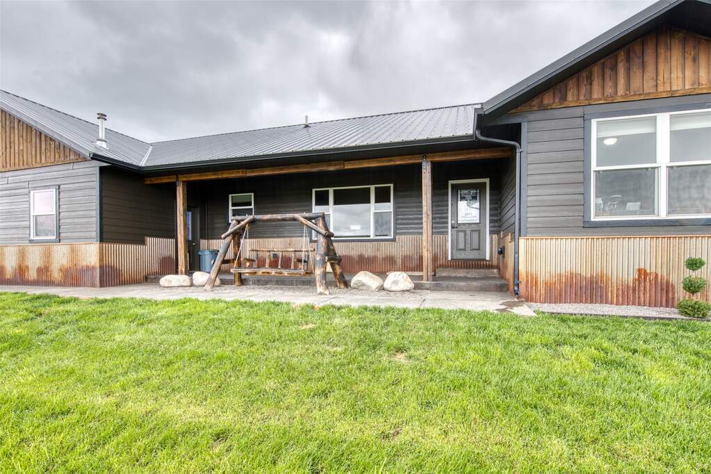 3 Bedroom Single Family Home/House's Image 7