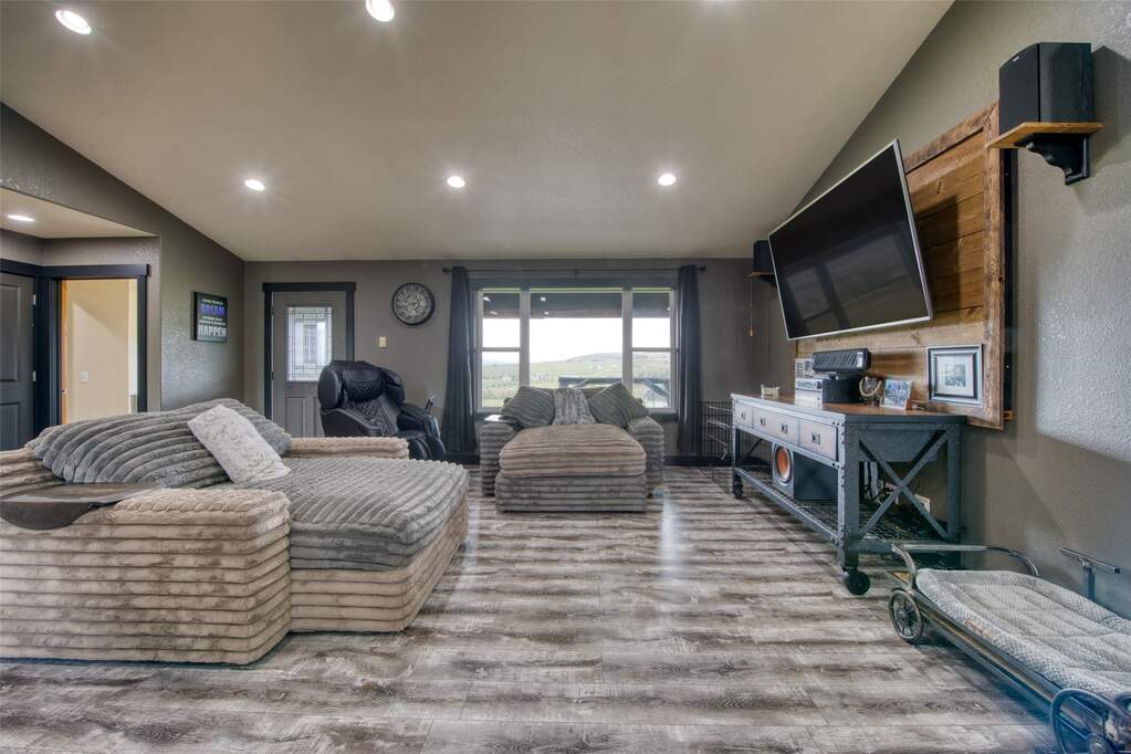 3 Bedroom Single Family Home/House's Image 9