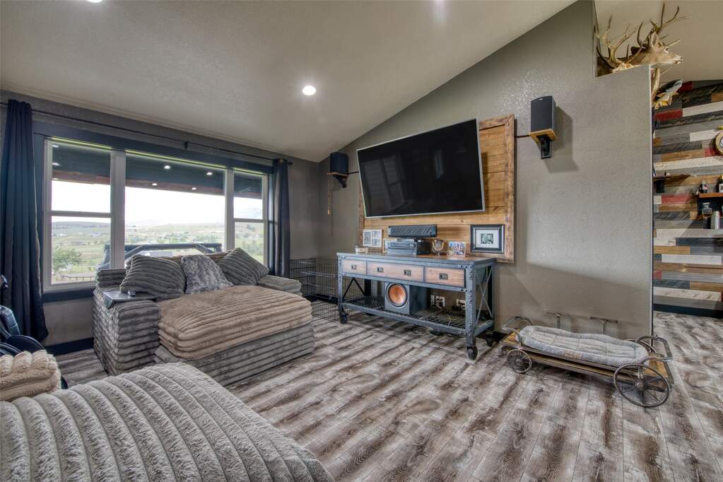 3 Bedroom Single Family Home/House's Image 11