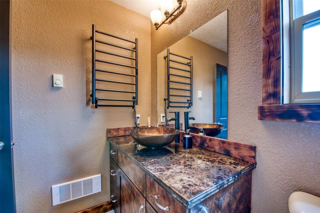 3 Bedroom Single Family Home/House's Image 22