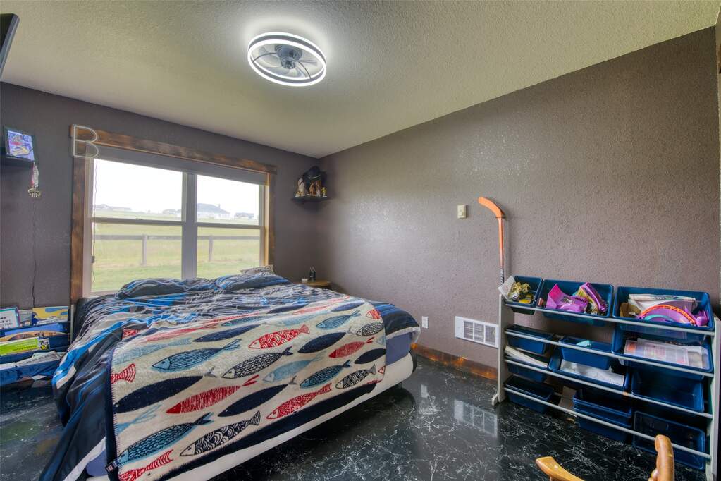 3 Bedroom Single Family Home/House's Image 23