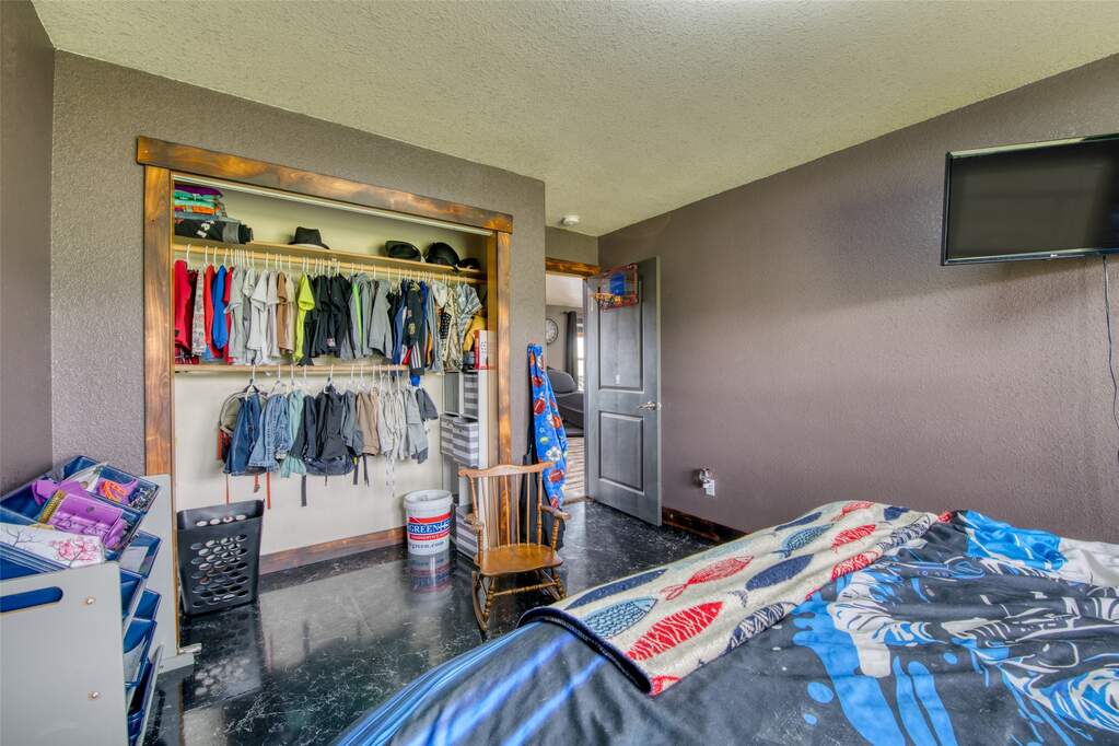 3 Bedroom Single Family Home/House's Image 24