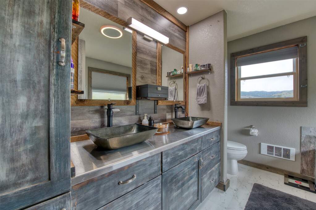 3 Bedroom Single Family Home/House's Image 34