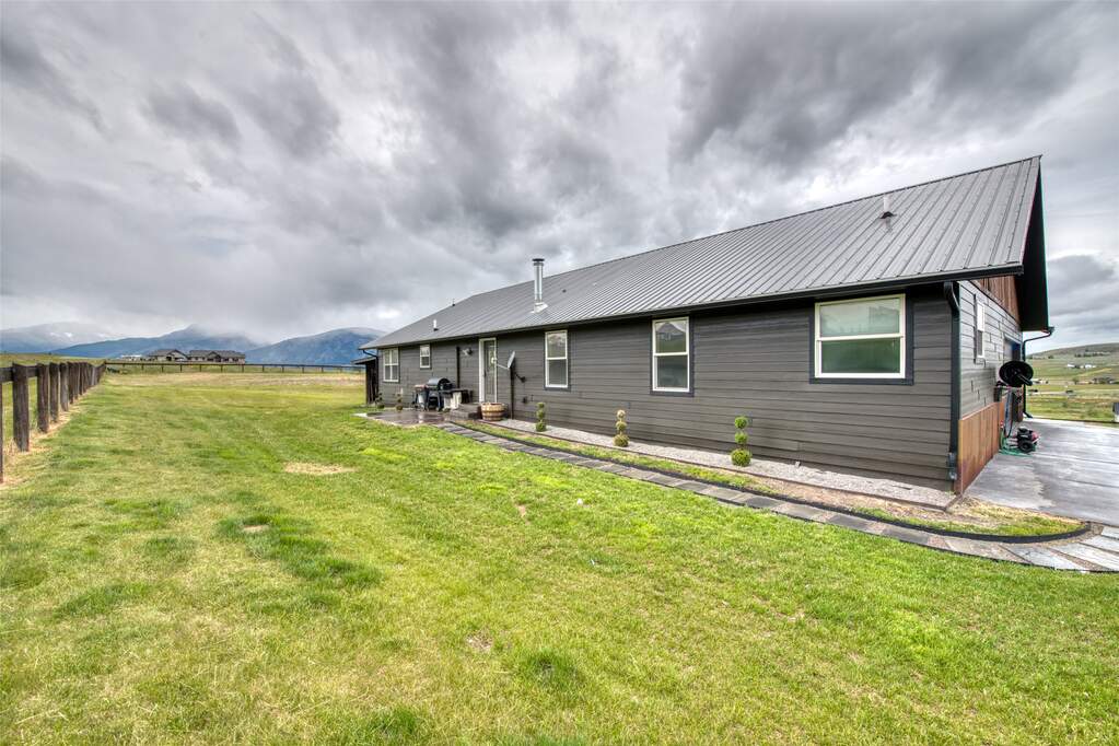 3 Bedroom Single Family Home/House's Image 36