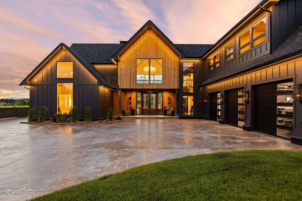 5 Bedroom Single Family Home/House's Image 97