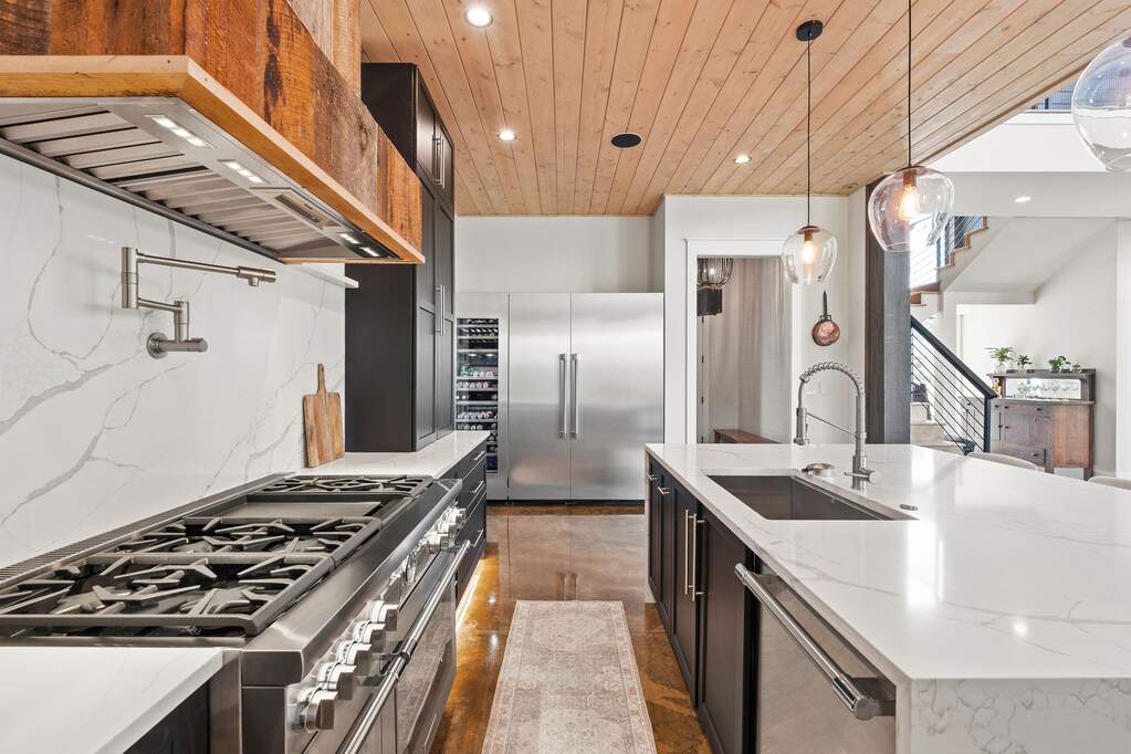 5 Bedroom Single Family Home/House's Image 20