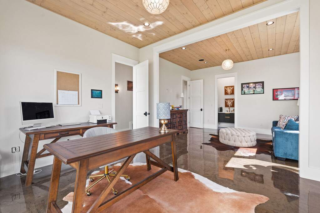 5 Bedroom Single Family Home/House's Image 45