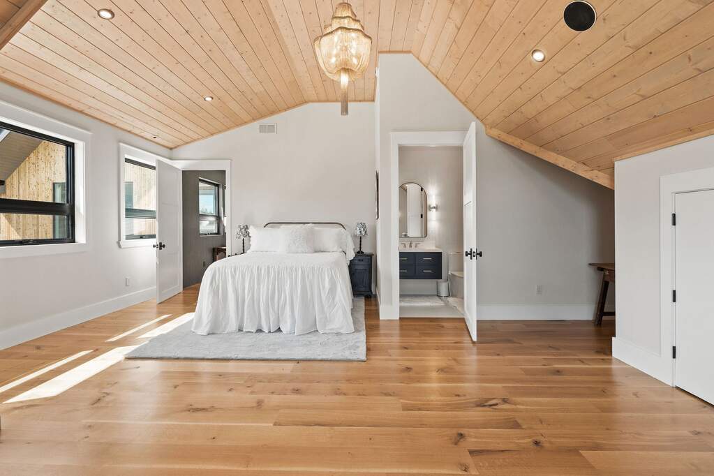 5 Bedroom Single Family Home/House's Image 70
