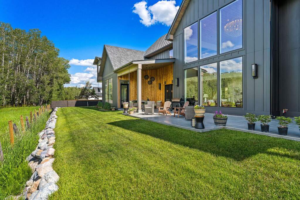 5 Bedroom Single Family Home/House's Image 92